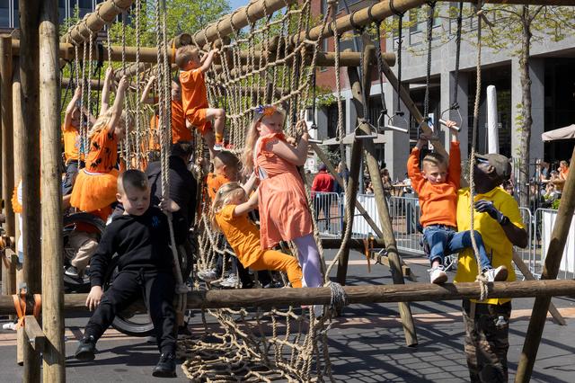 Koningsdag in Dronten staat in teken van ‘Boer’n Babbels’