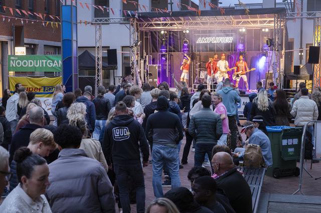 Havenpleinfestival in Dronten voelt voor velen als een warm bad