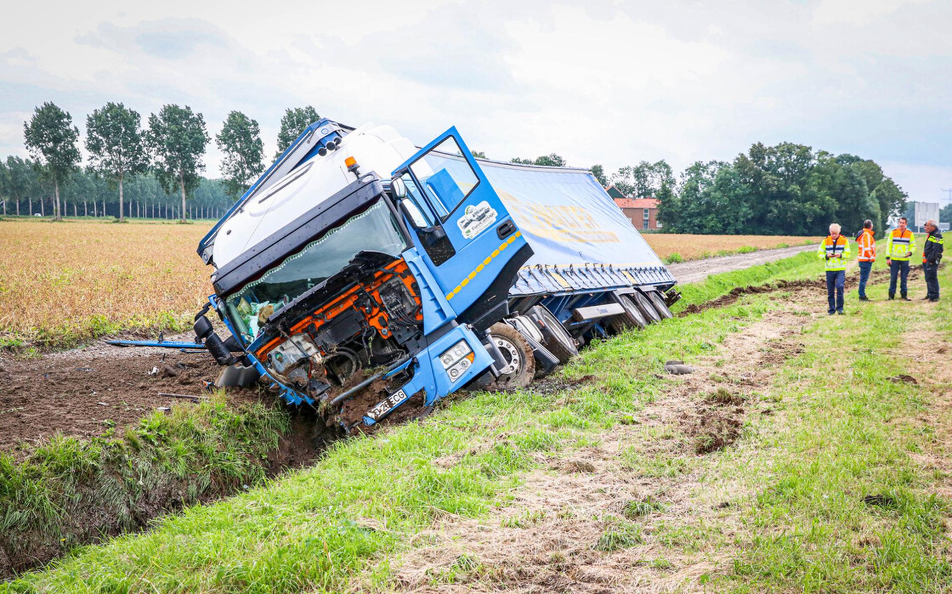 Vrachtwagen Raakt Door 'steekincident' Van De Weg Op A6 - Flevopost