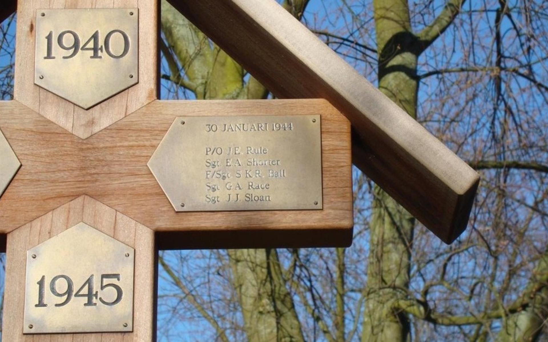 Lancaster crashte in 1944 niet bij Marknesse maar bij Tollebeek