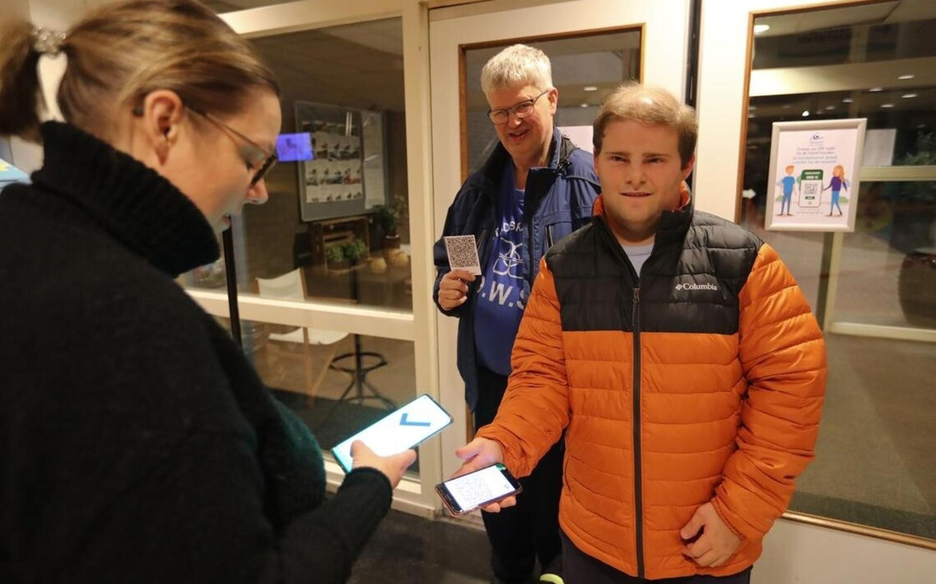 Het Rijk heeft eenmalig een geldbedrag aan gemeenten overgemaakt voor de naleving van de controle op coronatoegangsbewijzen.