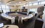 De raadszaal in het gemeentehuis van Dronten.