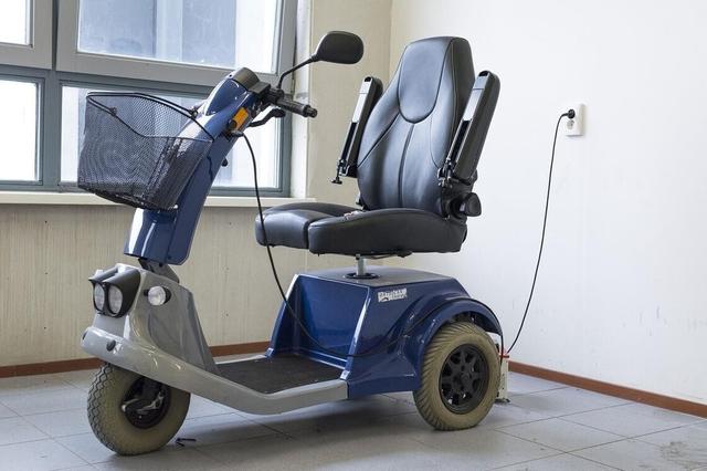 Stallingen voor scootmobiel kosten gemeente Lelystad extra geld