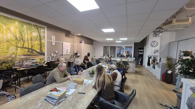 Nieuw in Biddinghuizen: De Dementie Huiskamer – een rustige plek voor ontmoeting en ondersteuning