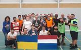 Groepsfoto zaalvoetbaltoernooi.