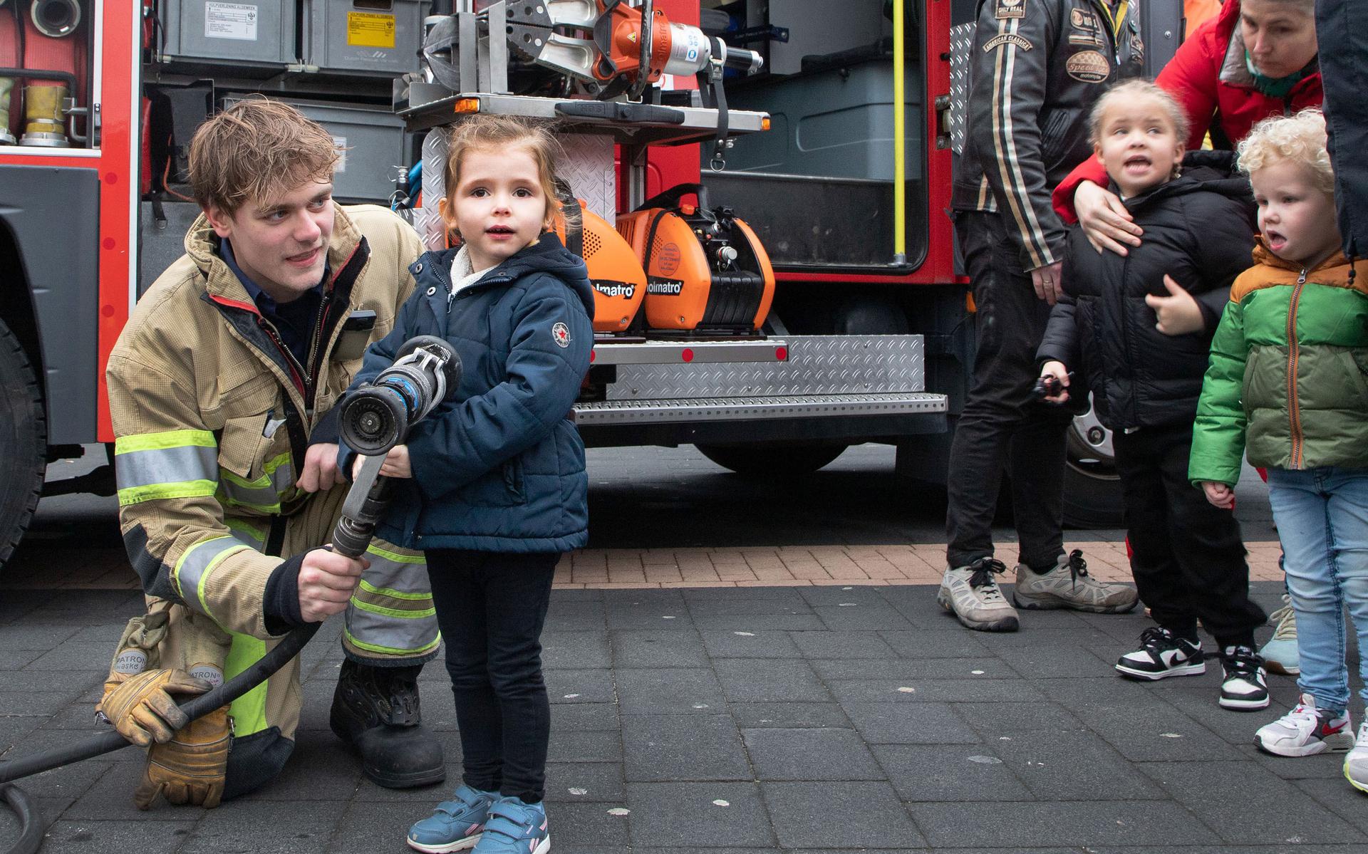 Boven hoofd en schouder weerstand bieden Nodig uit Brandweerman Sam brengt de echte brandweer naar De Meerpaal - Flevopost
