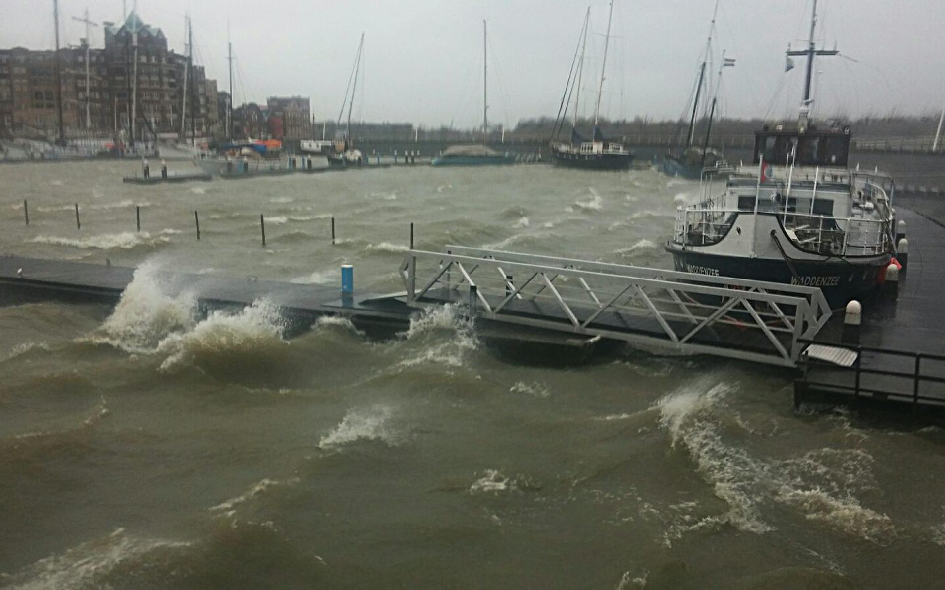 Storm in Bataviahaven in Lelystad.