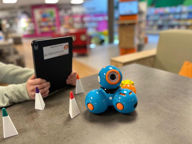 De wereld van programmeren verkennen in bieb Biddinghuizen