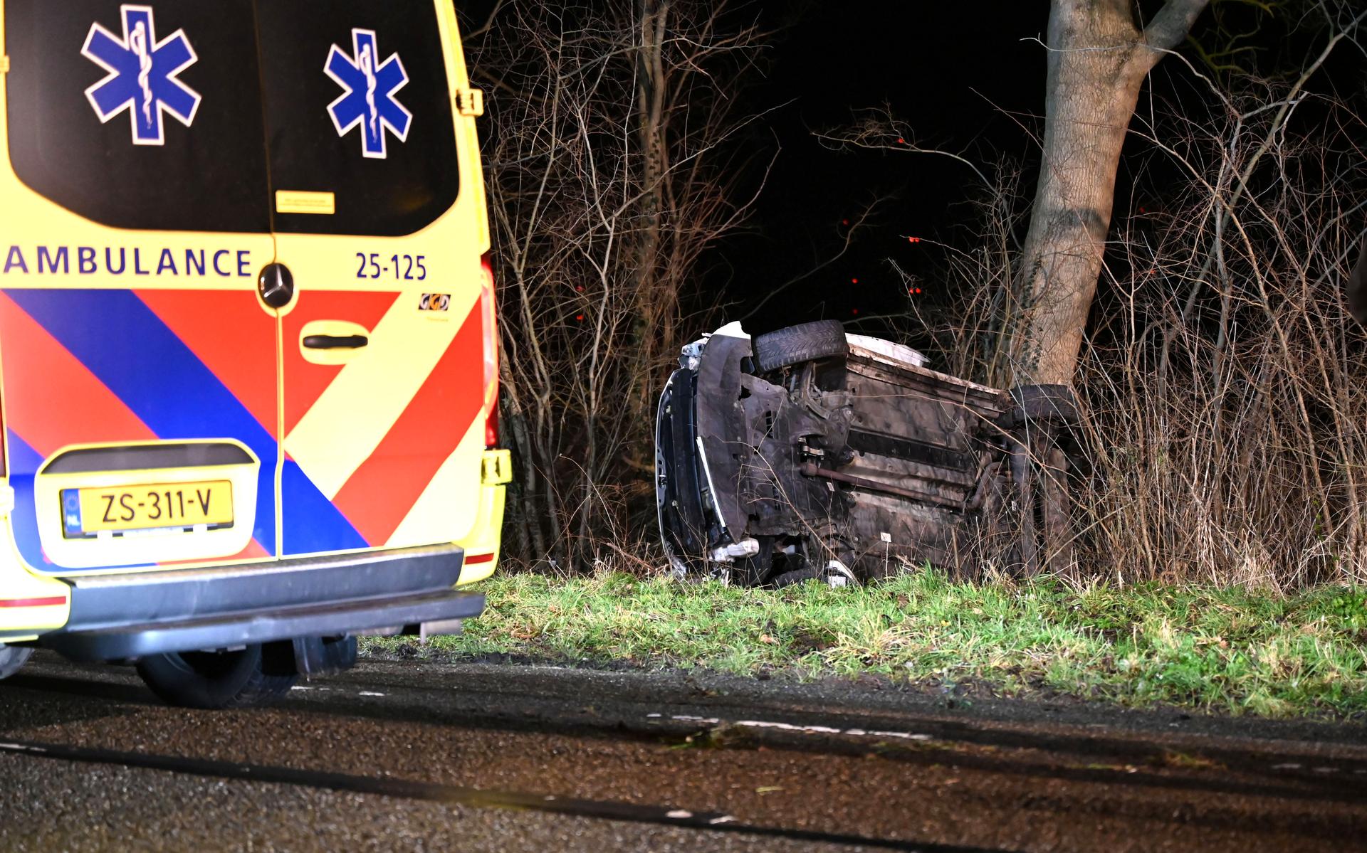 Twee gewonden bij éénzijdig ongeval in buitengebied Swifterbant