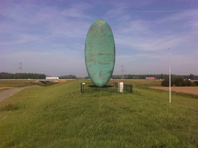 Kunstwerk De Tong na vandalisme definitief weg uit Flevoland