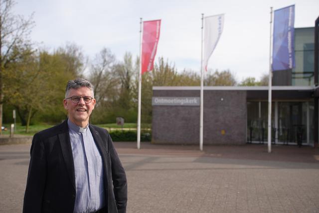 Kees Benard, de nieuwe predikant van Ontmoetingskerk Lelystad, is een bruggenbouwer