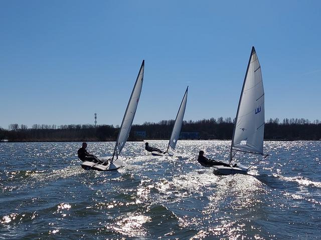 Nat worden mag: watersportvereniging Het Bovenwater in Lelystad zet de poort open