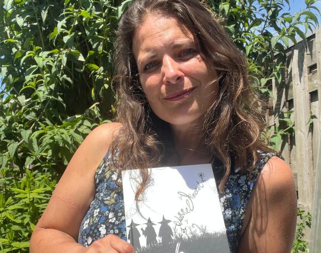 Polder speelt hoofdrol in ‘Warrelknoest’, de nieuwe bundel van dichter Malou Kamstra uit Lelystad