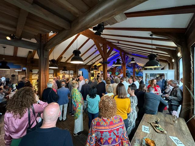 Lelystadse Haringparty steunt hospice ‘t Hofje
